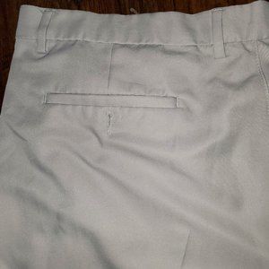 Greg Norman Golf Shorts Attack Life collection size 42W light tan